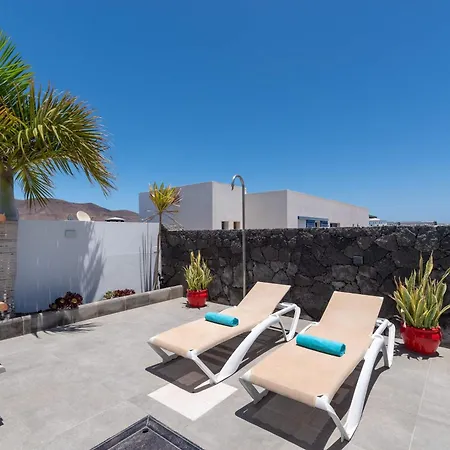 Bella - Sea Views Near Marina Rubicon By Now Ltd *