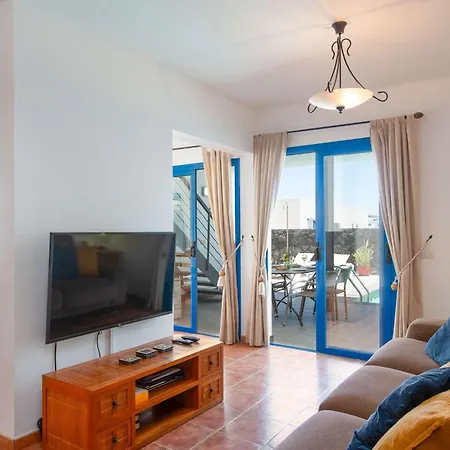 Bella - Sea Views Near Marina Rubicon By Now Ltd Playa Blanca (Lanzarote)