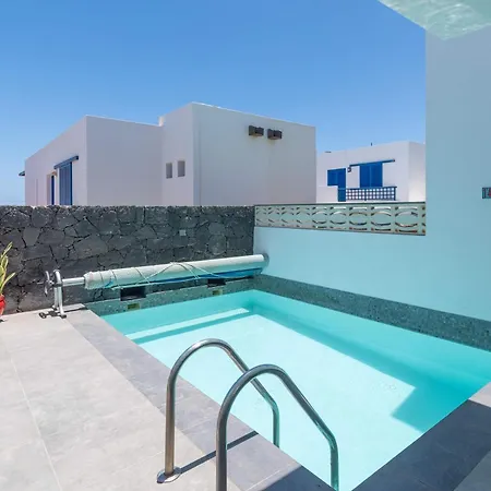 Bella - Sea Views Near Marina Rubicon By Now Ltd *